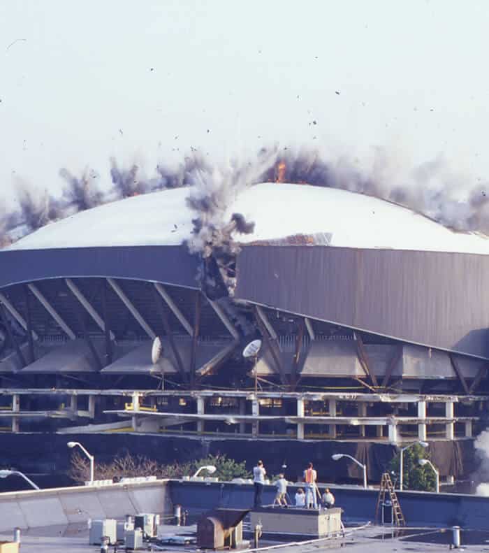 Blast monitoring documentation during large-scale stadium demolition